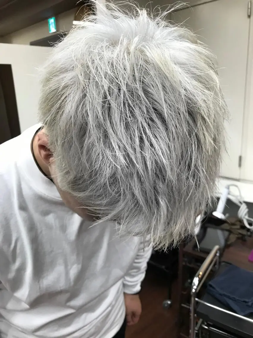 ショート カラー メンズ メンズハイトーン メンズバレイヤージュのヘアスタイル