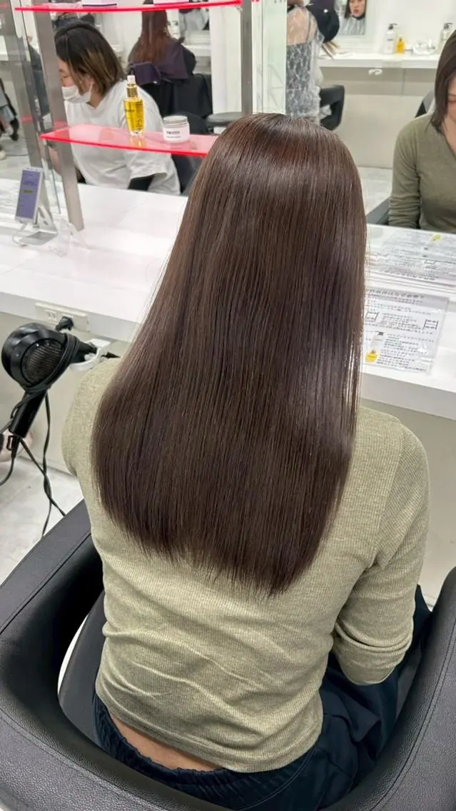 カラー 夏の透明感🤍トレ ンドレイヤー🤍銀座のヘアスタイル