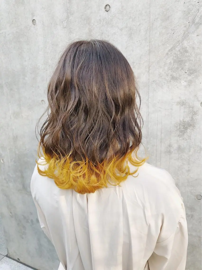 セミロング カラー ヘアアレンジ ブリーチ トリートメント メンズスタイル ly本厚木のヘアスタイル