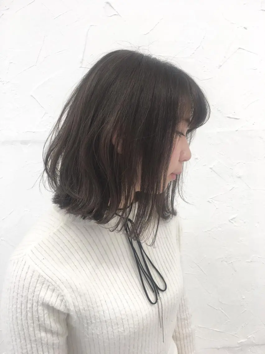 セミロング ヘアアレンジ アッシュ 脱!黒髪 ダブルカラー【上野】のヘアスタイル