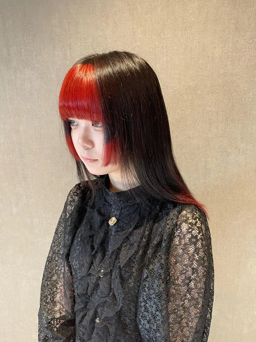 ロング カラー デザインカラー レッドカラー 高品質シールエクステ /艶髪/HIROのヘアスタイル