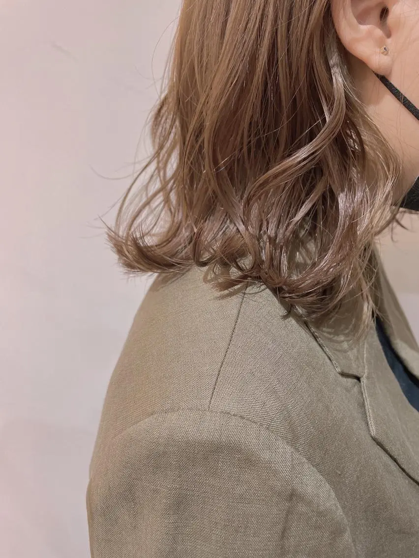 ミディアム カラー ベージュカラー カット ヘアカラー トリートメント 🦖鶴岡 香純🦖のヘアスタイル