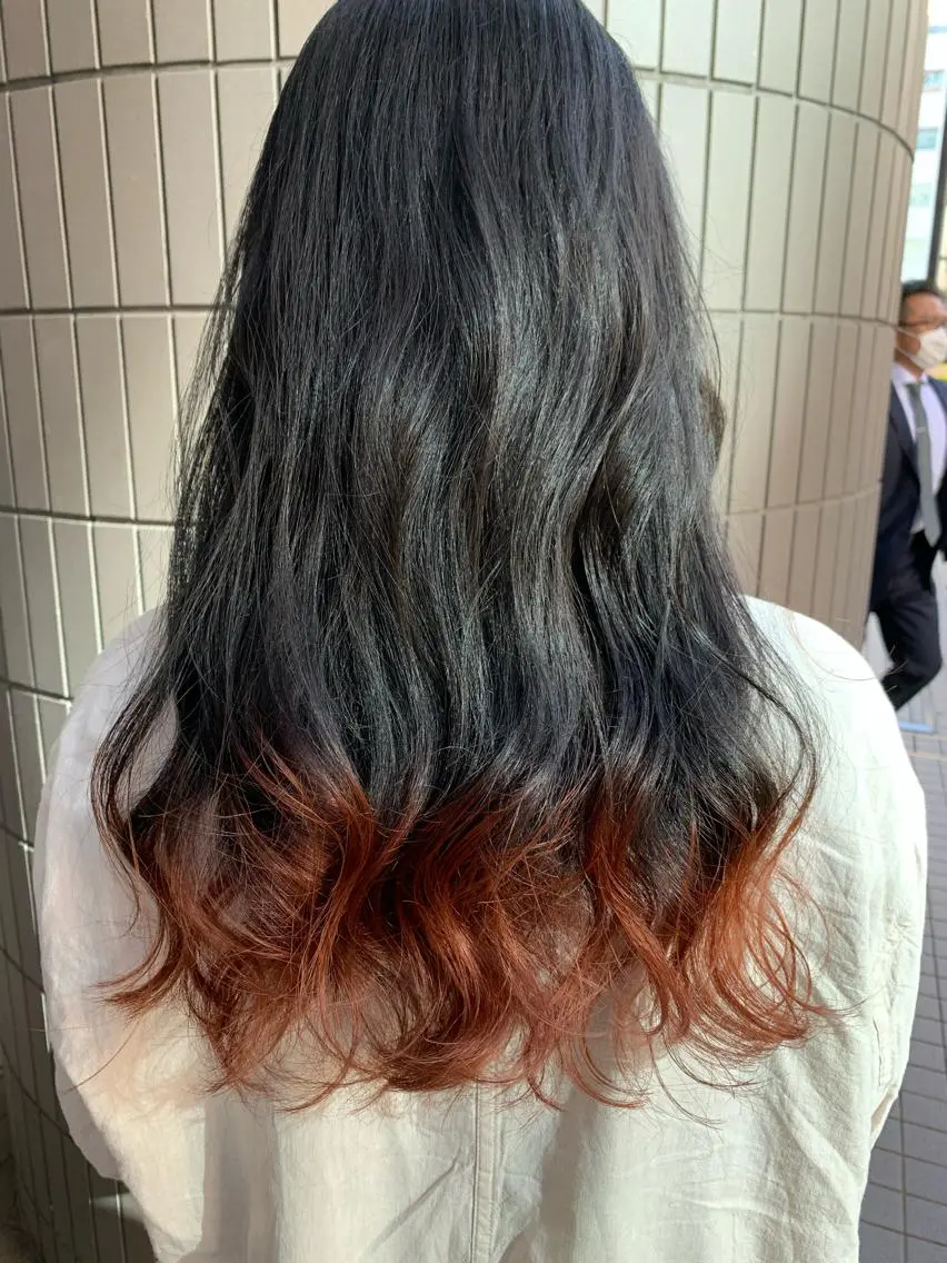 ロング カラー グラデーションカラー オレンジ Zina天王寺 CHIAKIのヘアスタイル