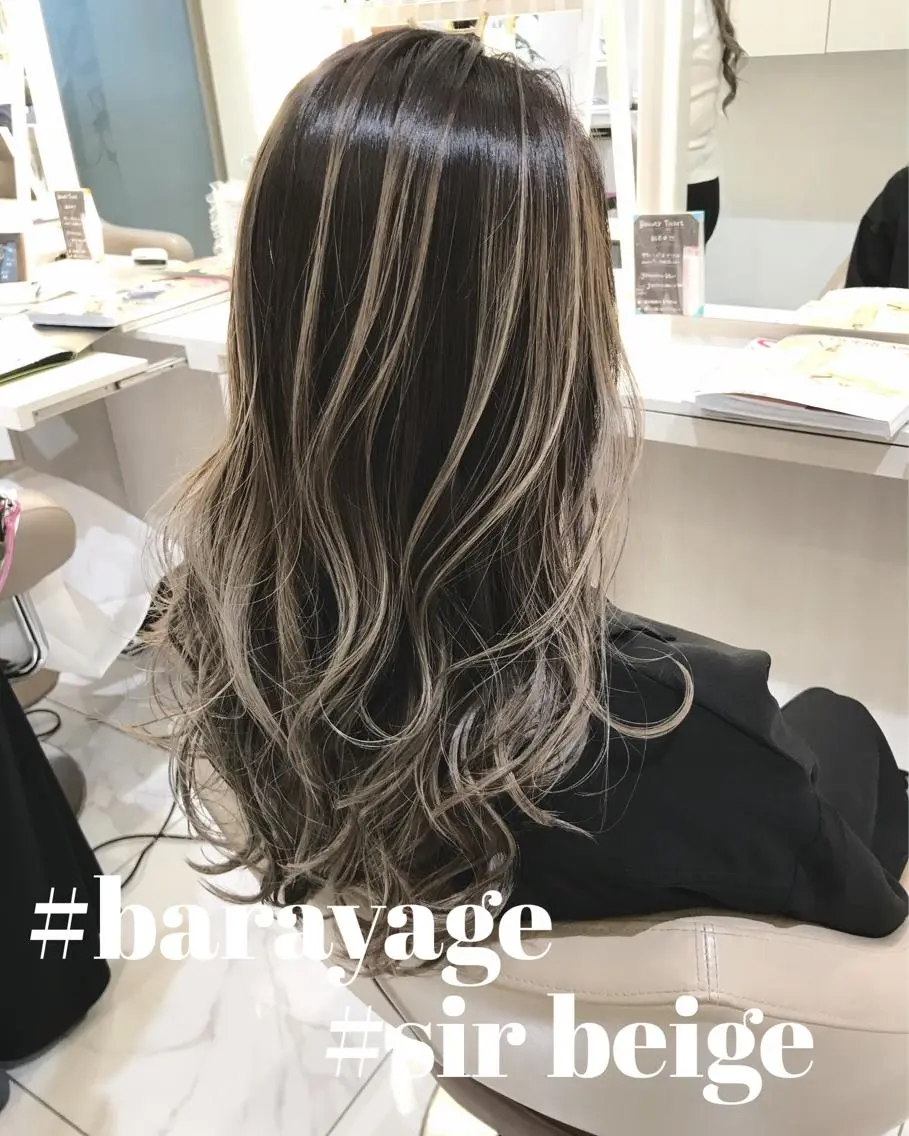 セミロング パーマ レイヤーカット カット ヘアカラー 山崎俊輔/髪質改善 /バレイヤージュのヘアスタイル
