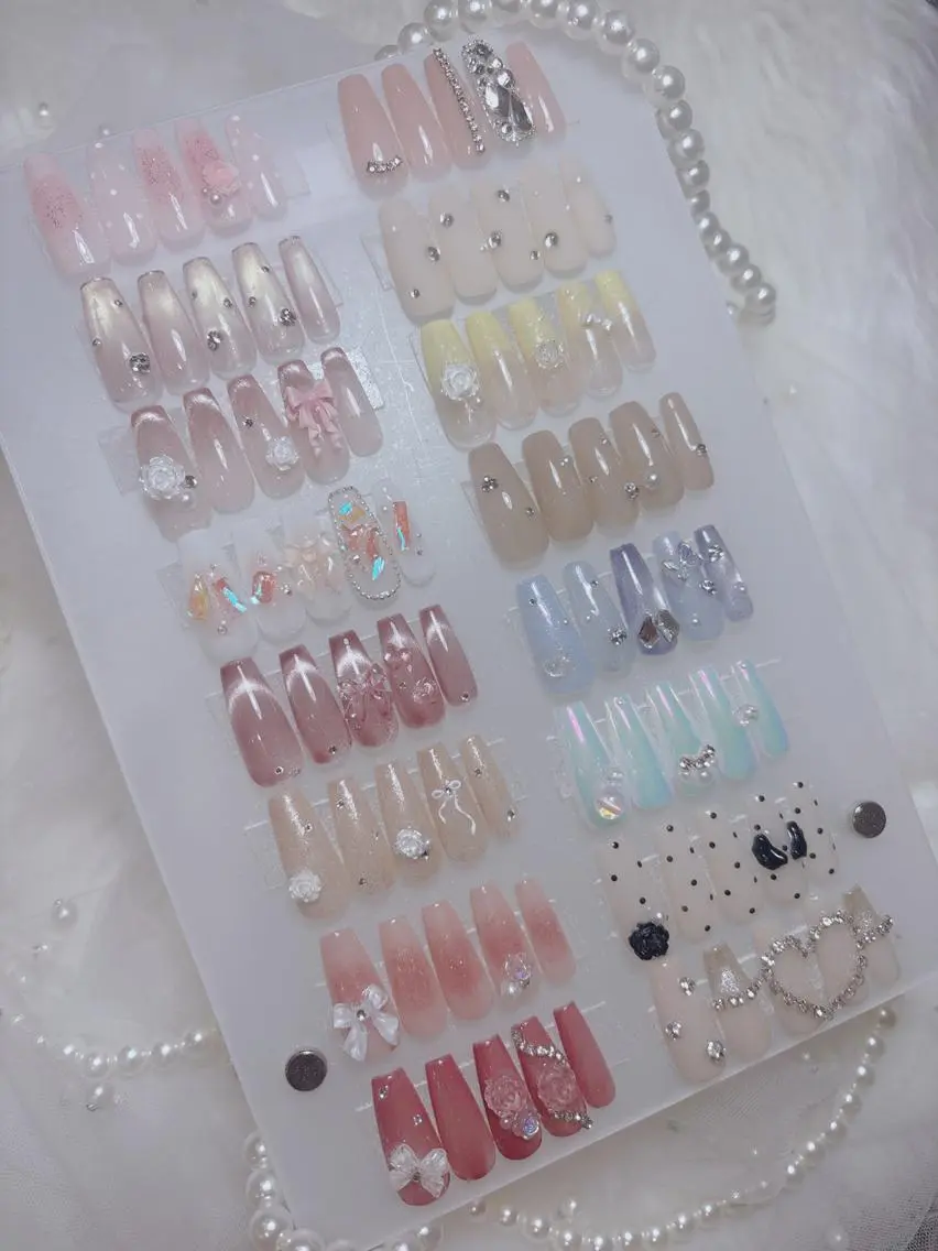 ネイル emu【心斎橋店】 manaのネイルデザイン
