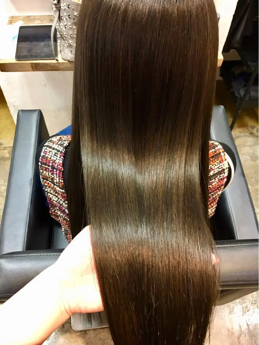 ロング カラー 💎耳ツボジュエリー 髪質改善🌙土屋桃佳のヘアスタイル