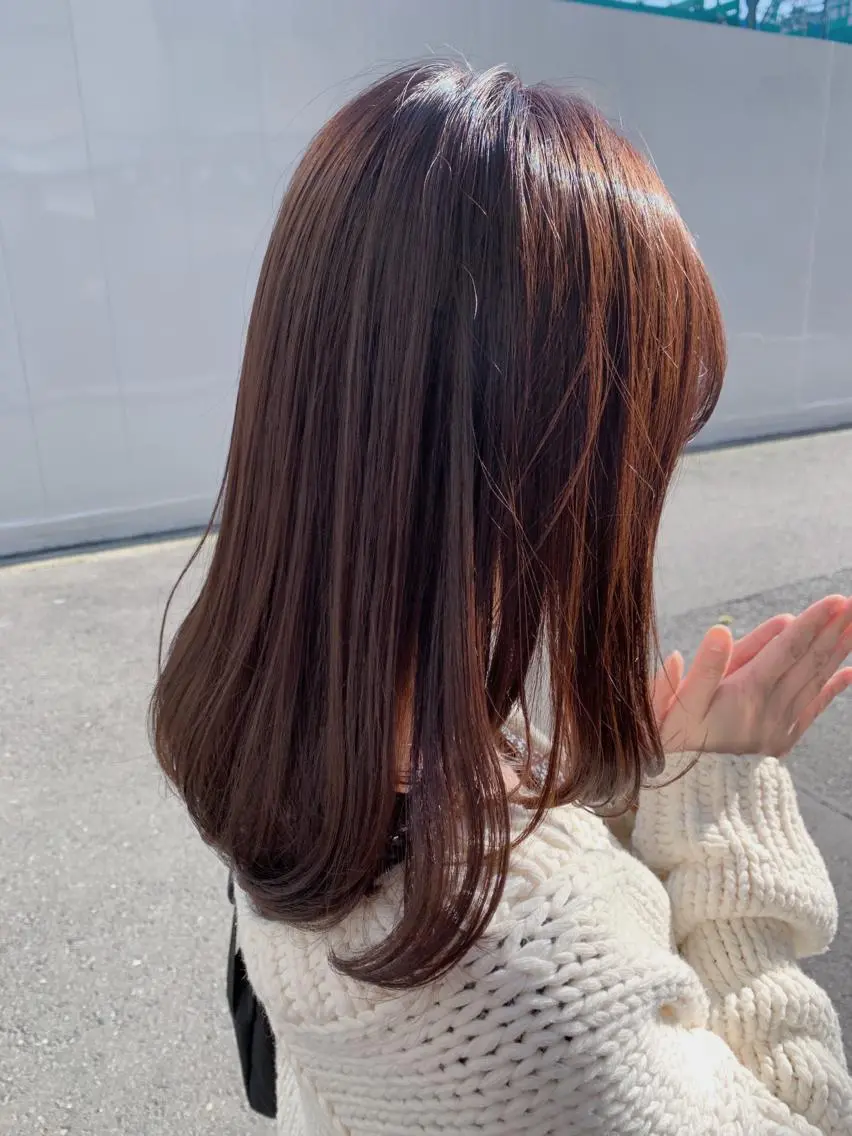 ミディアム カラー 切りっぱなしボブ アディクシーカラー ブリーチ ケアブリーチ イヤリングカラー 松本 和之のエステ・リラクイメージ