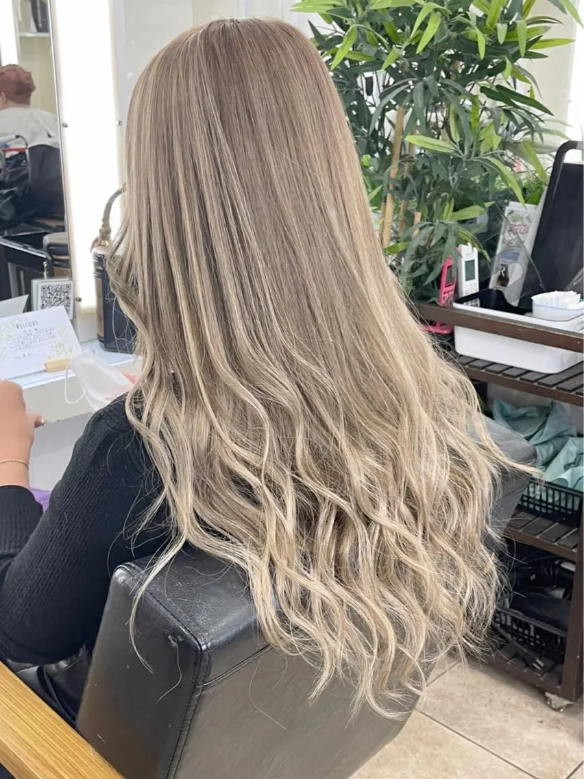 ロング カラー カット ヘアカラー トリートメント エクステ 🫧あ お🫧 心斎橋のヘアスタイル