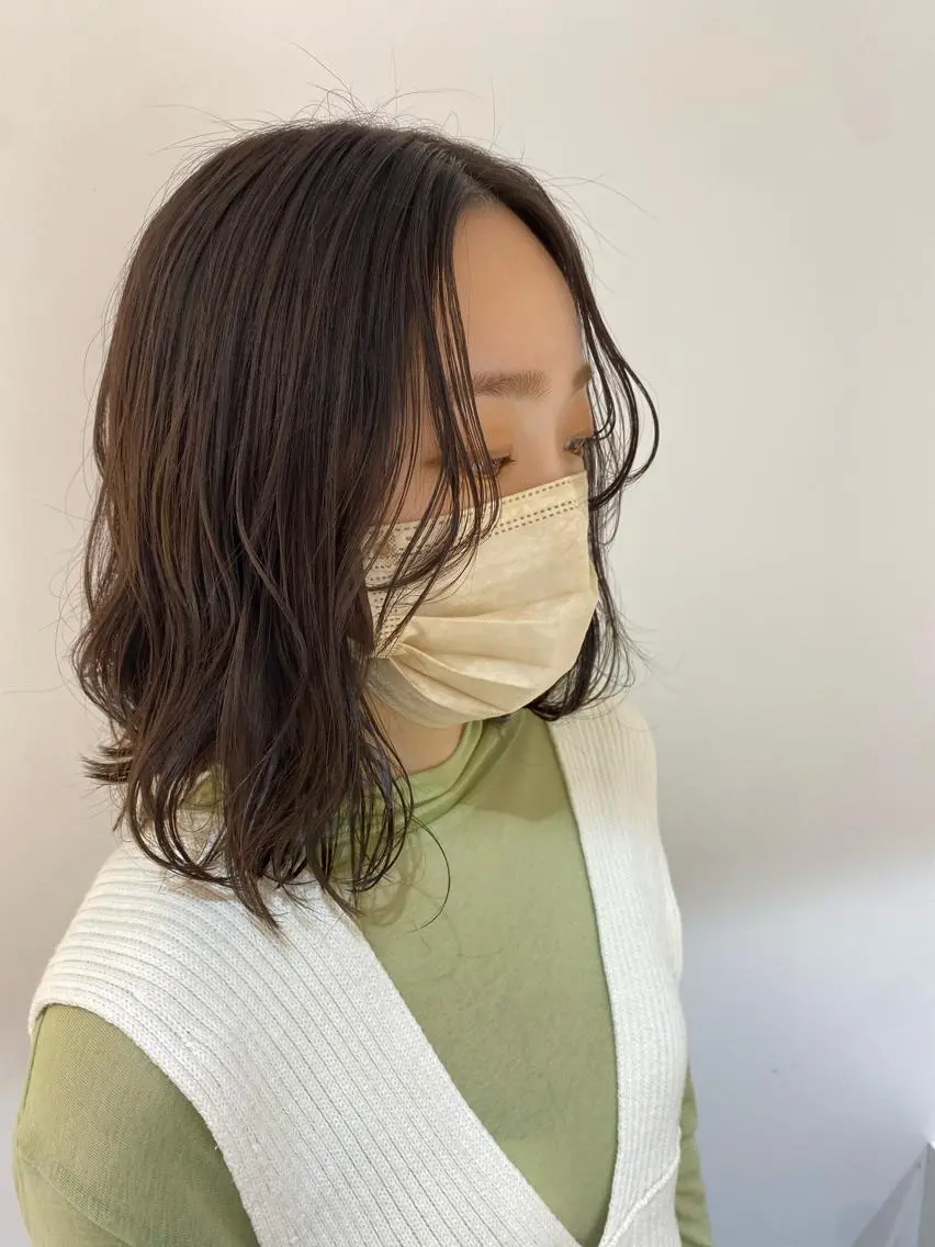 ミディアム アッシュ アッシュブラウン ヘアカラー トリートメント Number CHIHIROのヘアスタイル
