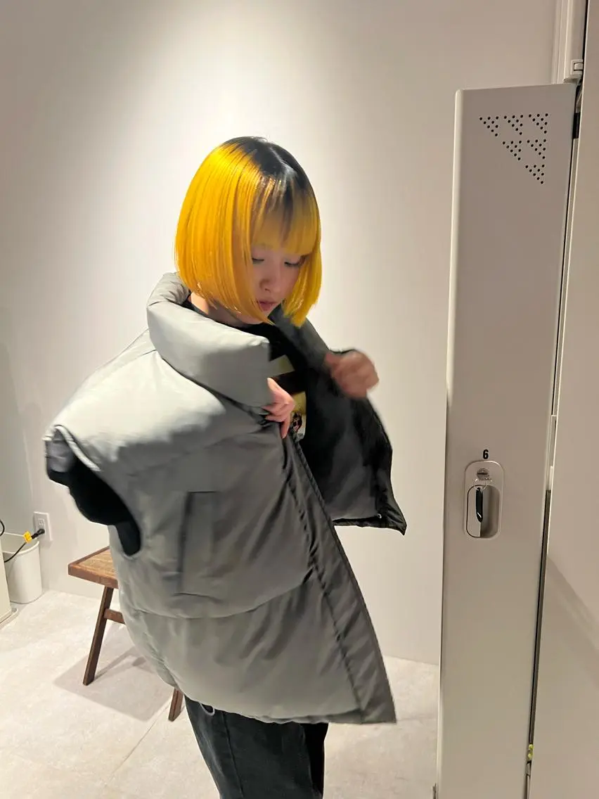 ミディアム カラー io濱川 遥のヘアスタイル
