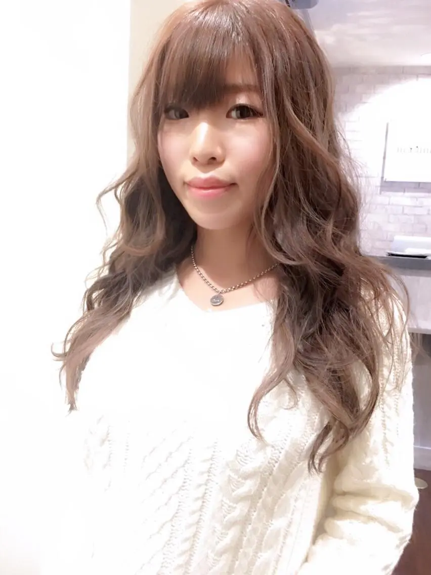 ロング カラー カット ヘアカラー パーマ 縮毛矯正 トリートメント ヘッドスパ 髪質改善ハッシュフェ イスレイヤーYASUのヘアスタイル