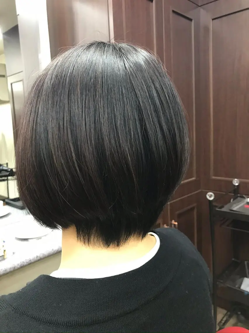 ショート カット ヘアカラー コゾノ ミキコのヘアスタイル