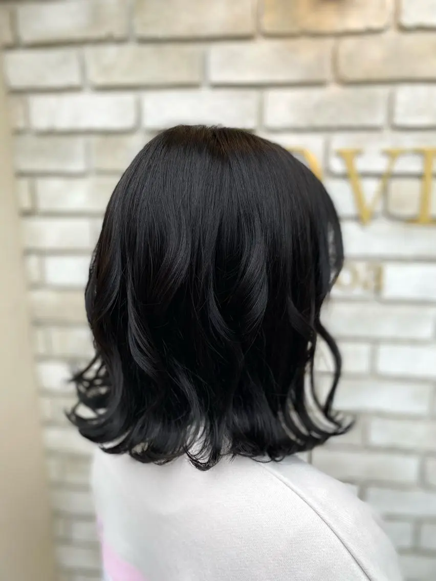 ミディアム カラー ヘアアレンジ 黒髪 ブルーカラー ブルーブラック ハイトーン&透明感 カラー☘️片山優陽のヘアスタイル