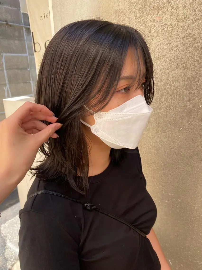 ミディアム ミディアムレイヤー レイヤーカット NATSUKI😸 ✂︎南森町美容室のヘアスタイル