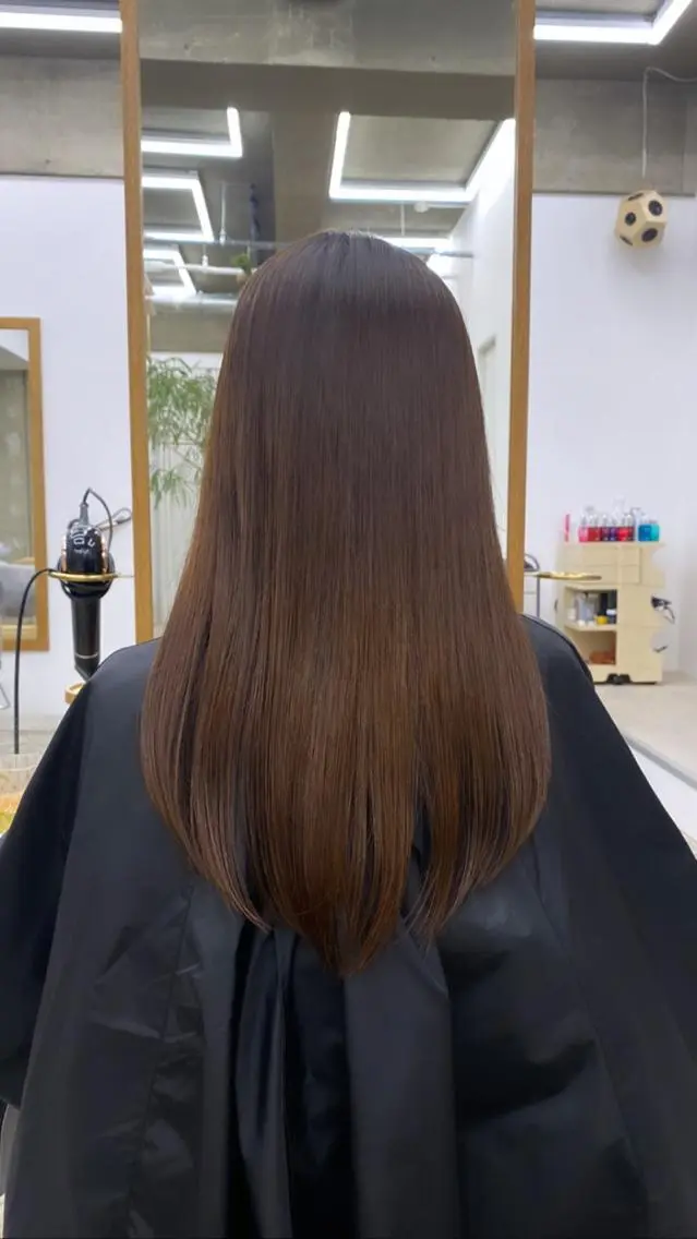 ロング パーマ ストレートパーマ KVELL ユナのヘアスタイル
