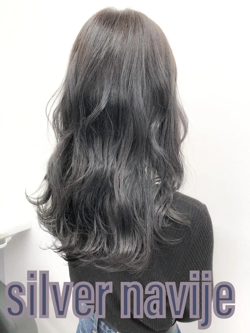 ロング ヘアカラー トリートメント ハイトーン×レイヤー カットTAKUMIのヘアスタイル