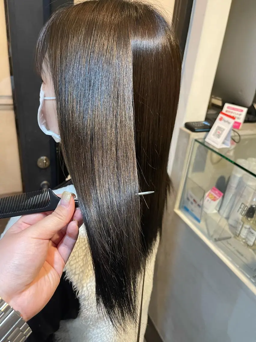 セミロング カラー ブリーチ ハイトーンカラー ブリーチ縮毛矯正 LAFFYuiのヘアスタイル