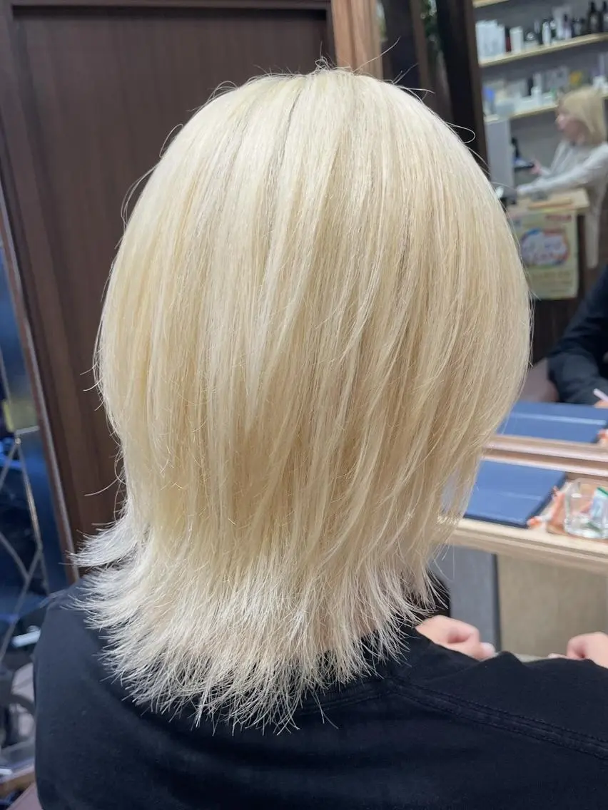 メンズ スタッフ1 アシスタントのヘアスタイル