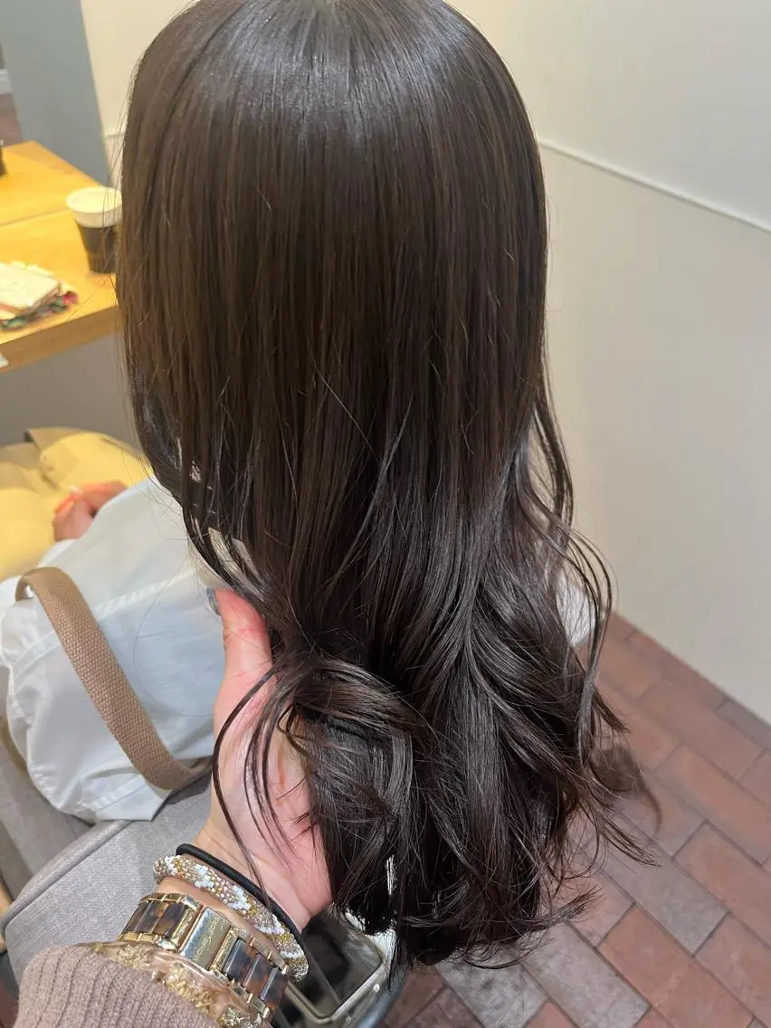 ミディアム アッシュ マンツーマン 縮毛矯正/マユコのヘアスタイル
