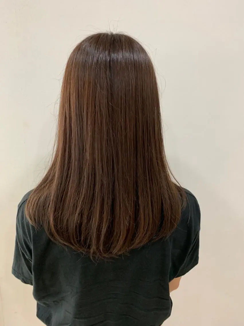 セミロング カラー 脱白髪染め美容師 竹内涼乃のヘアスタイル