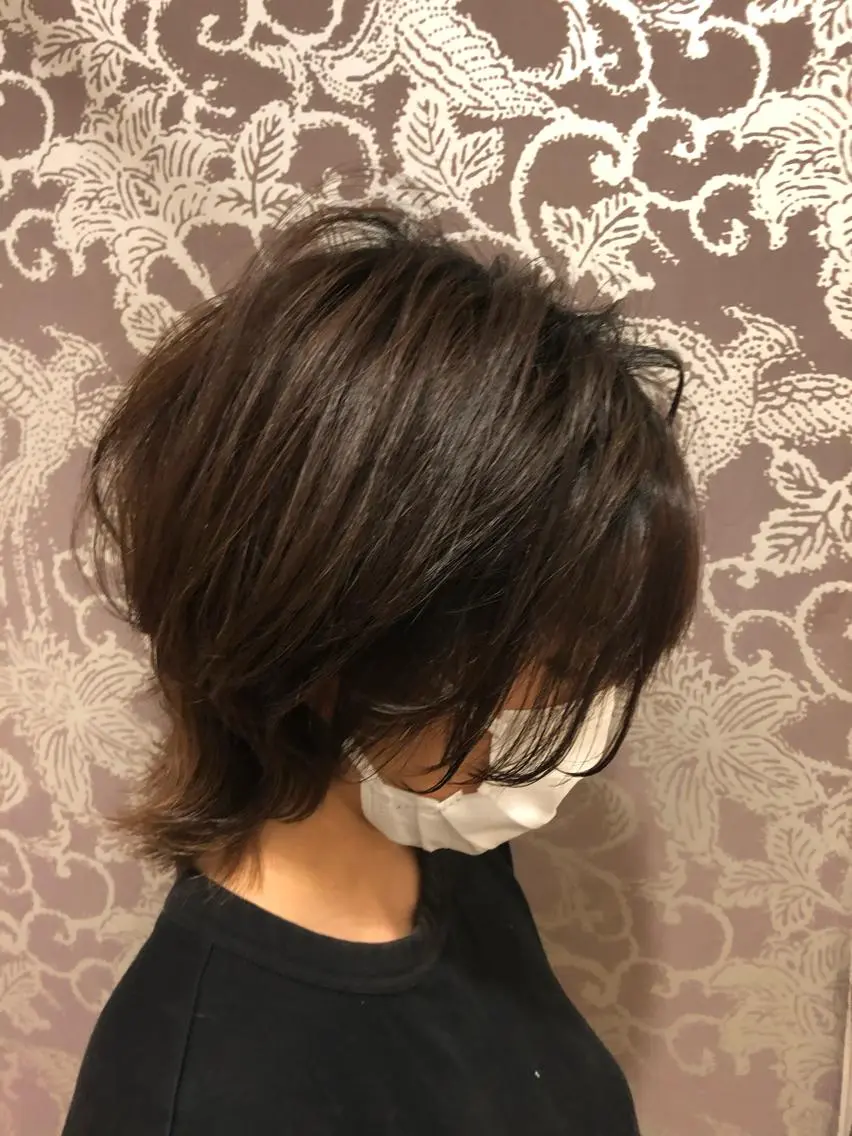 ショート レイヤーカット ウルフカット 東恩納 誠のヘアスタイル