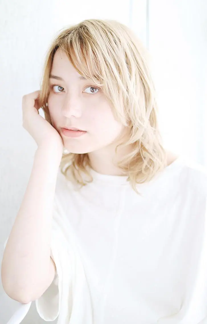 ミディアム カラー AKALA HAIR 西宮店 Juriのヘアスタイル