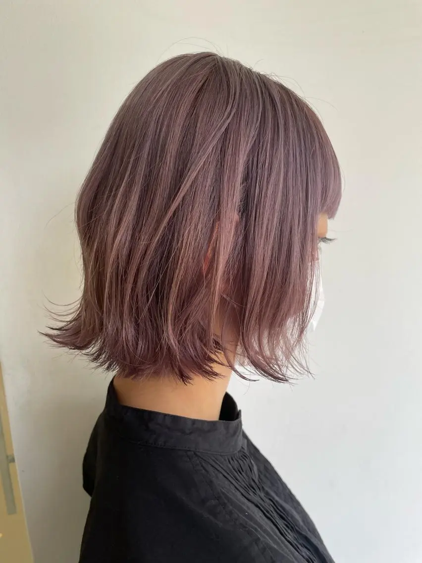 ショート カラー ブリーチ ラベンダーカラー ボブ 小酒井 智洋のヘアスタイル