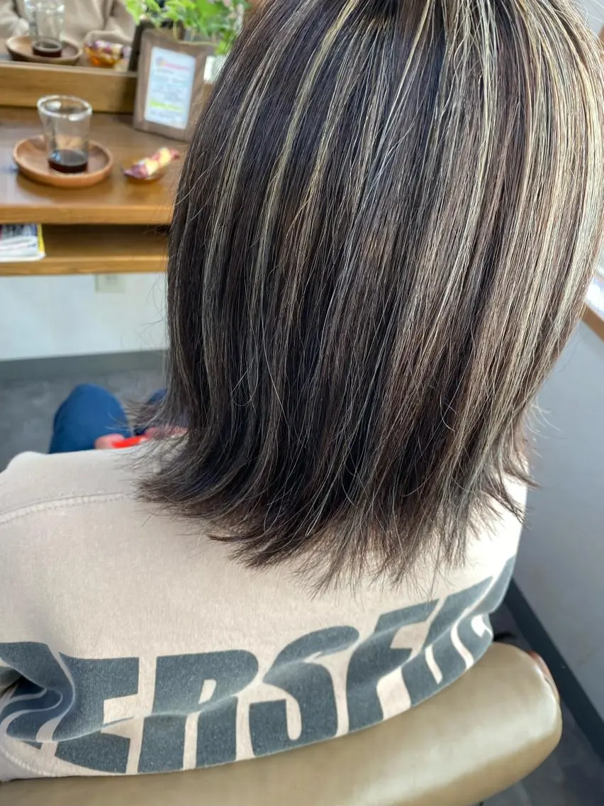 ミディアム カット ヘアカラー トリートメント 永沼 真依のヘアスタイル