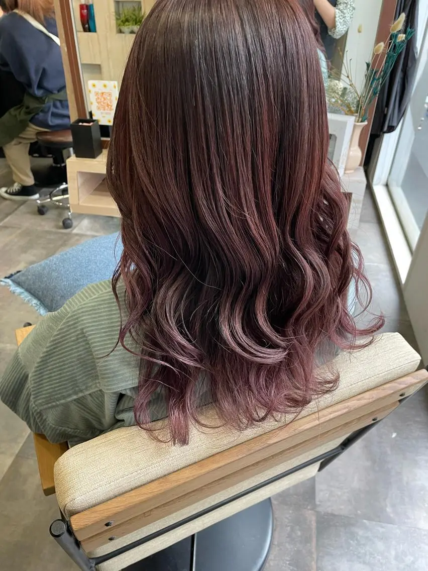 セミロング 吉村 夏椰のヘアスタイル