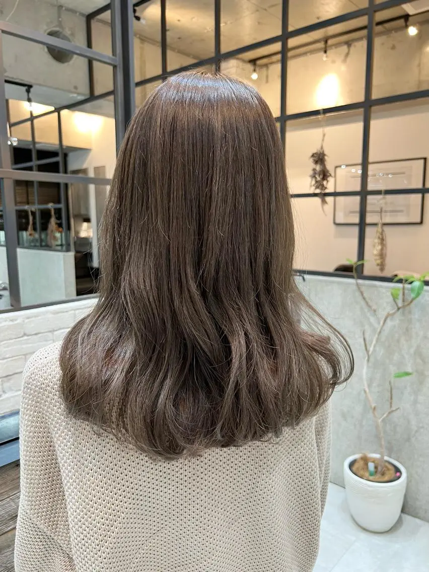 セミロング カラー ベージュカラー 透明感カラー ハイライトカラー ハイライト ヘアカラー トリートメント 🌿ニュアンス/髪質 改善🌿Fukudaのヘアスタイル
