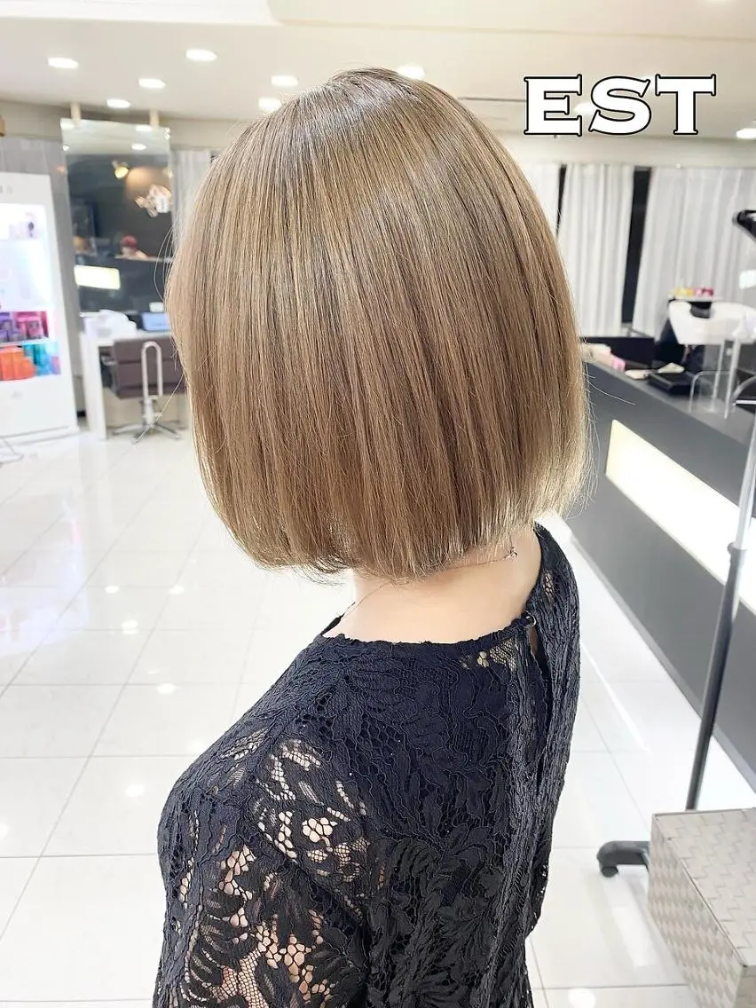 ミディアム カラー ヘアアレンジ シールエクステ バレイヤージュ ベージュカラー ブリーチ ケアブリーチ エクステ MORI エクステMARIKAのヘアスタイル