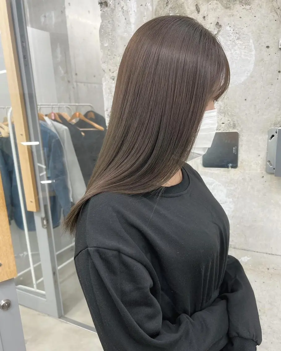ミディアム カラー パーマ ヘアアレンジ ミディアムパーマ アディクシーカラー ベージュカラー ブリーチ ケアカラー カット トリートメント ヘッドスパ ヘアケア特化型サロン newi 梅田のヘアスタイル