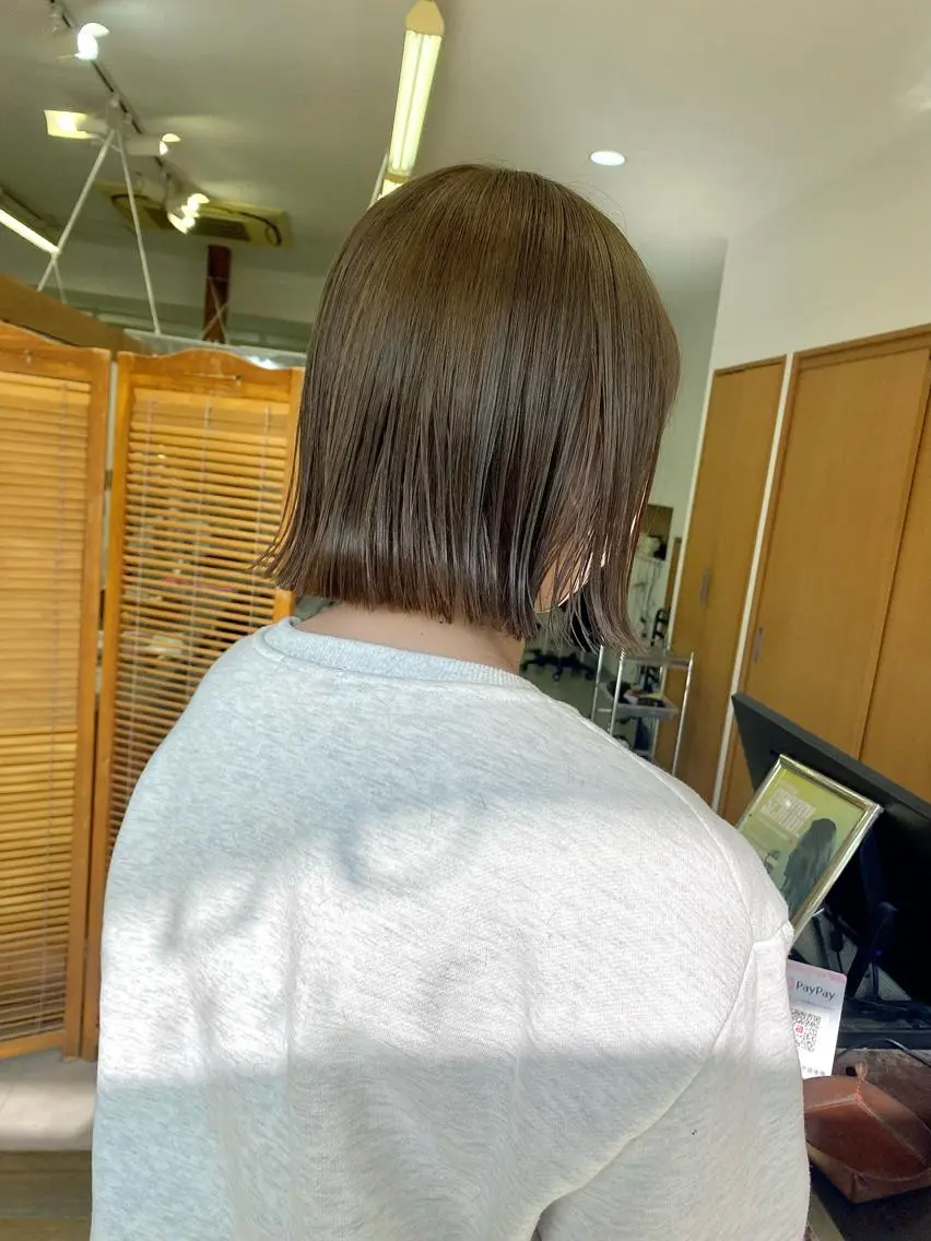 ショート カラー ブリーチカラー🫧 森　凪沙のヘアスタイル