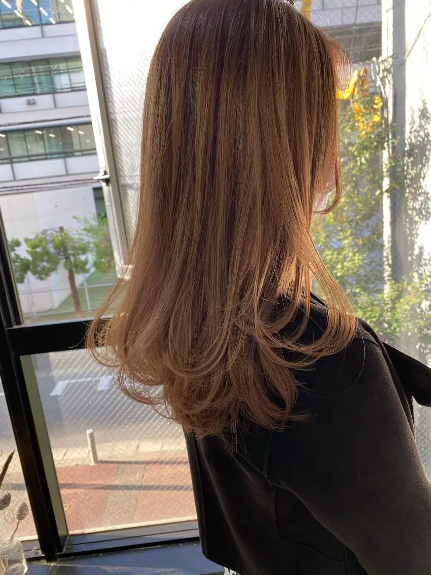 ロング カラー ヘアカラー Pia ツボイ ケイタのヘアスタイル