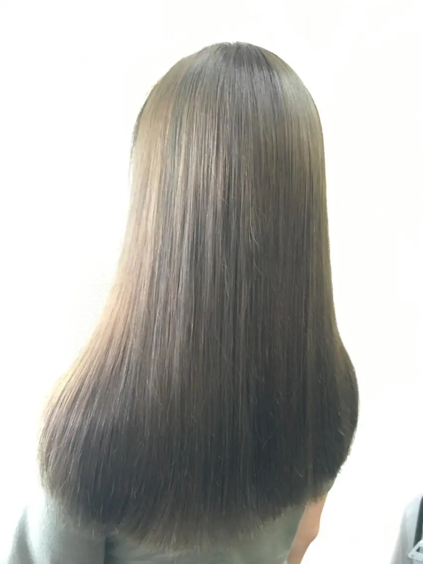 セミロング カラー SHIORI💜口コ ミNo.1艶カラーのヘアスタイル