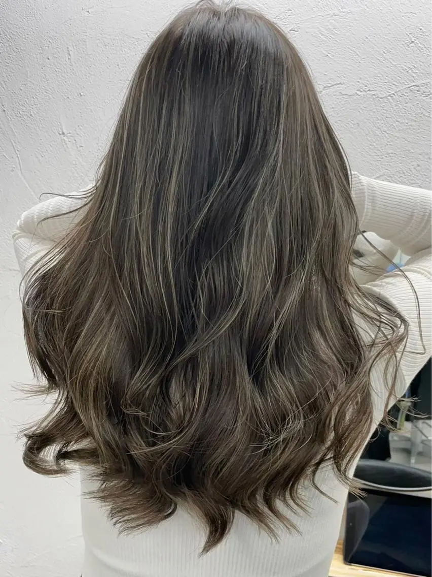 ロング ヘアアレンジ ハイライト 🫧透明感カラー/ ナルハ🫧のヘアスタイル