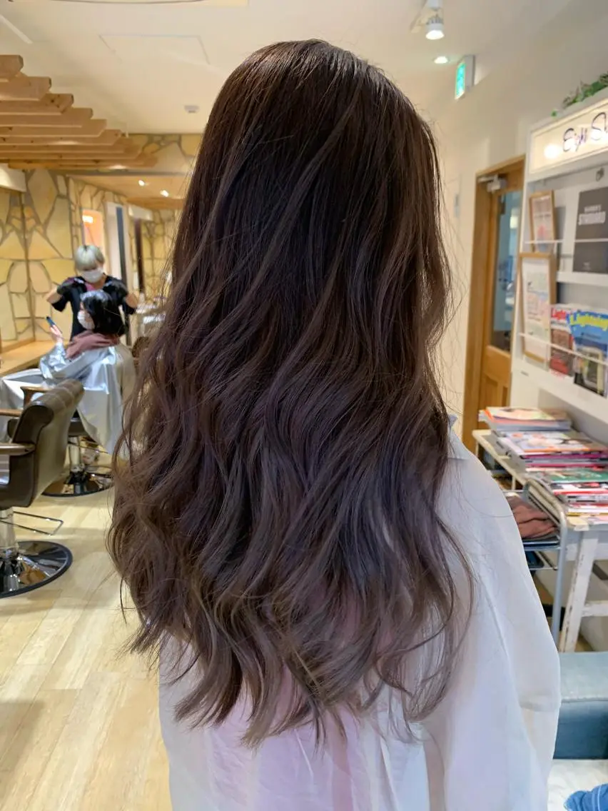 ロング レイヤーカット ヘアカラー トリートメント 渋谷ハイトーン/ デザインカラー阿部のヘアスタイル