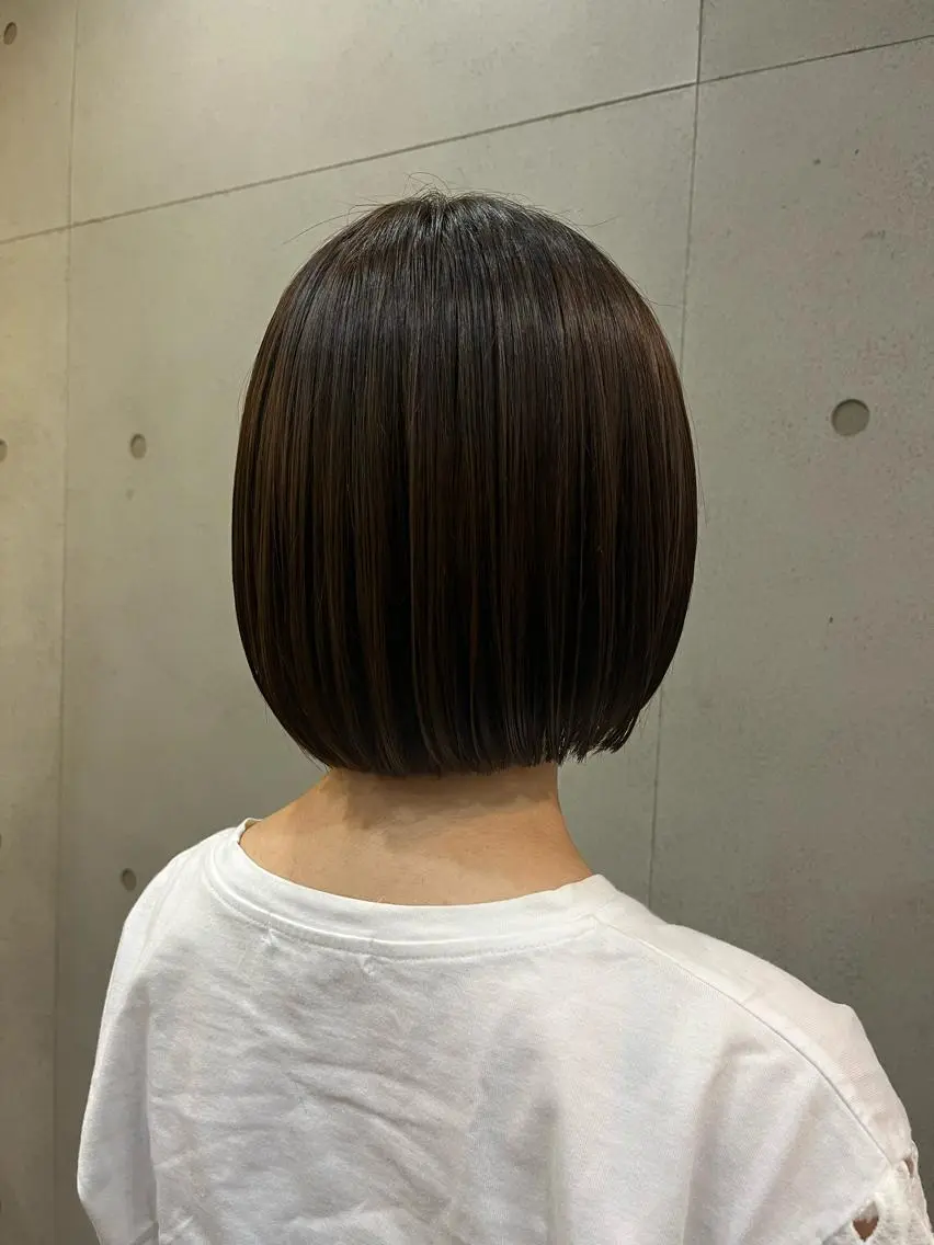 ショート 切りっぱなしボブ ボブ おせ ちさとのヘアスタイル