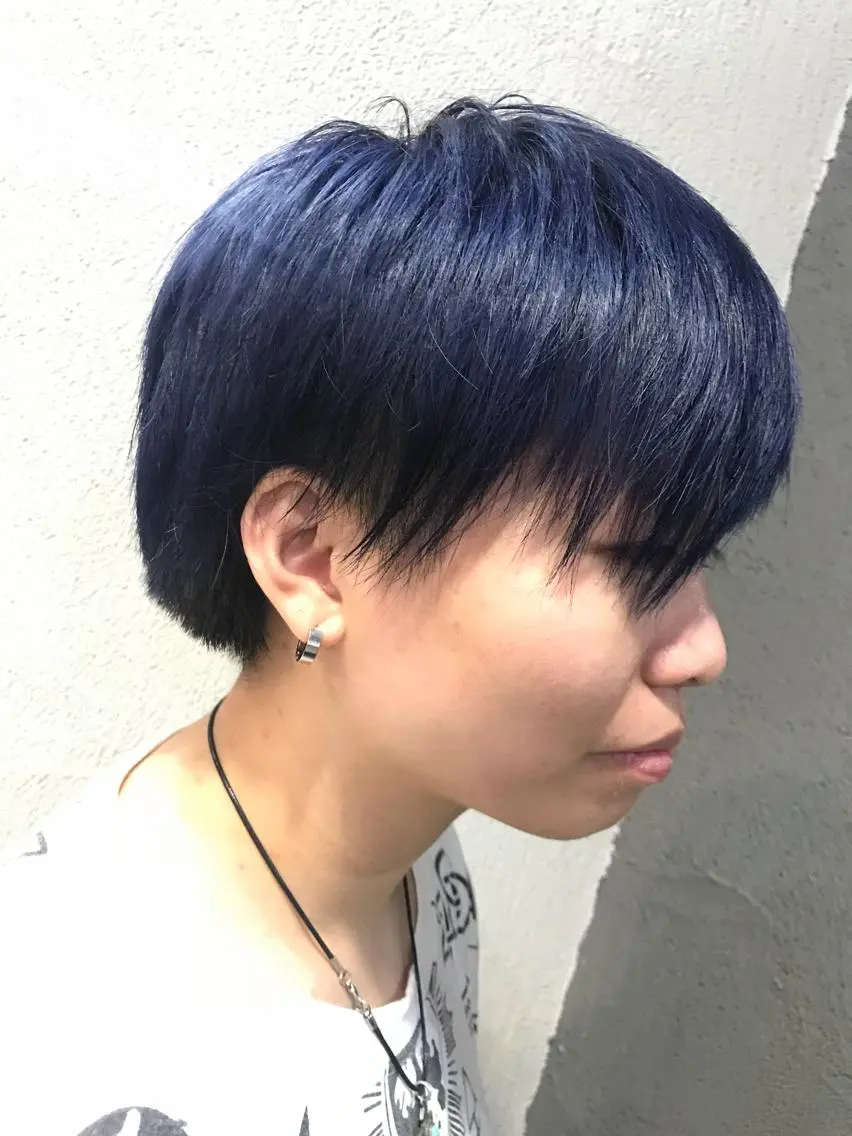 カラー ブリーチ ブルーカラー 後藤 陽花子のヘアスタイル