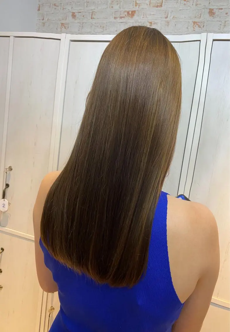 ロング 友田 千栄のヘアスタイル