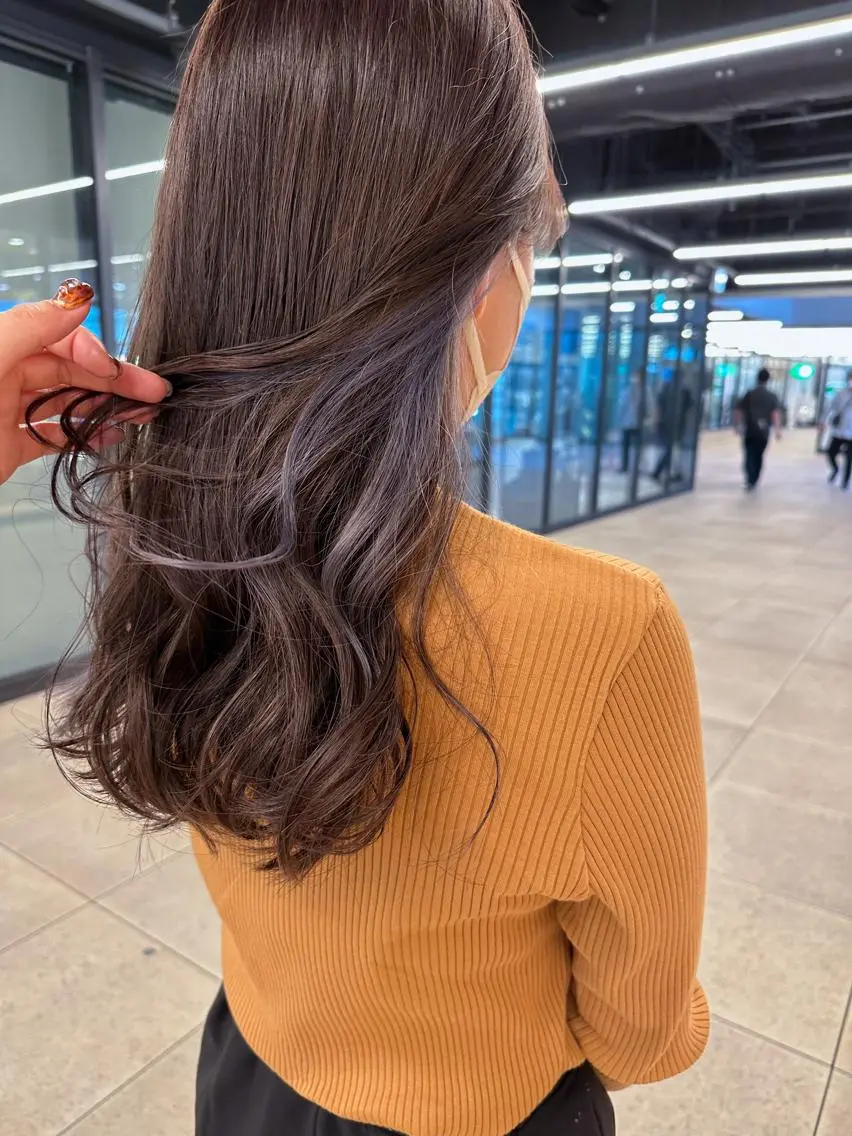 セミロング カラー ヘアアレンジ イヤリングカラー 落合 眺 (オチアイ ノゾミ)のヘアスタイル