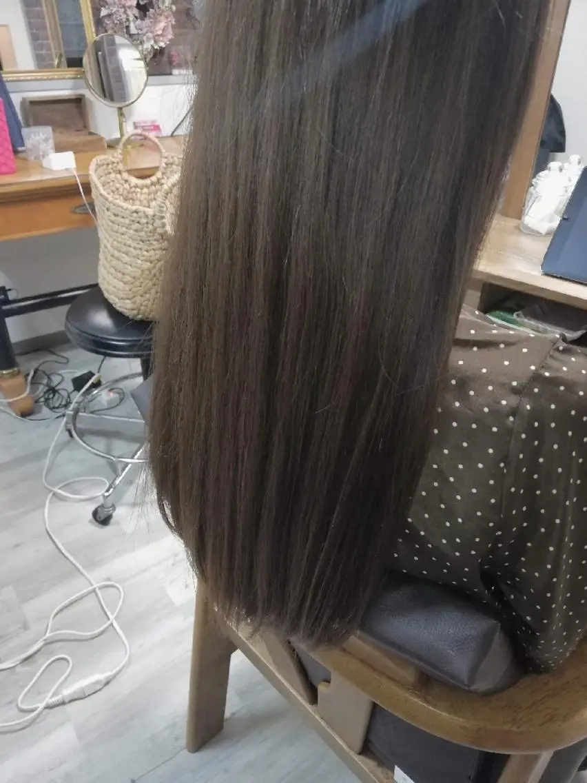 ロング カラー ブルーカラー ブルージュ 透明感カラー 池田 恵久美のヘアスタイル