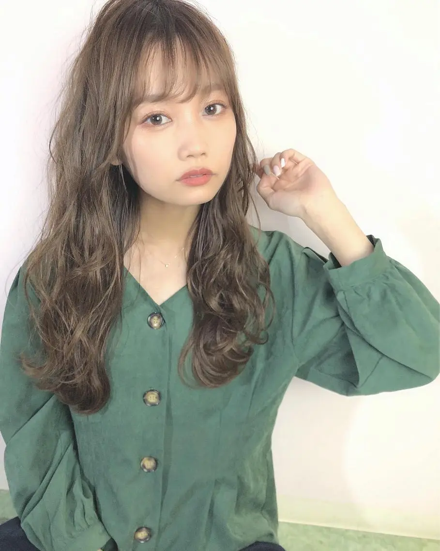 ロング カット ヘアカラー トリートメント 具志 正太のヘアスタイル