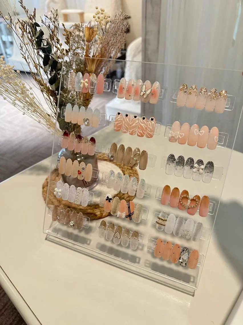 ネイル ワンホンネイル D.d Nail Moeのネイルデザイン