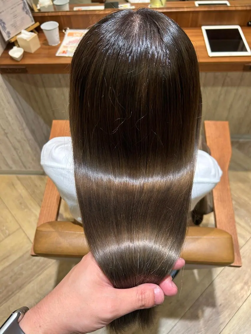 ロング カット ヘアカラー トリートメント 髪質改善専門美容室 Reshilリシルのヘアスタイル