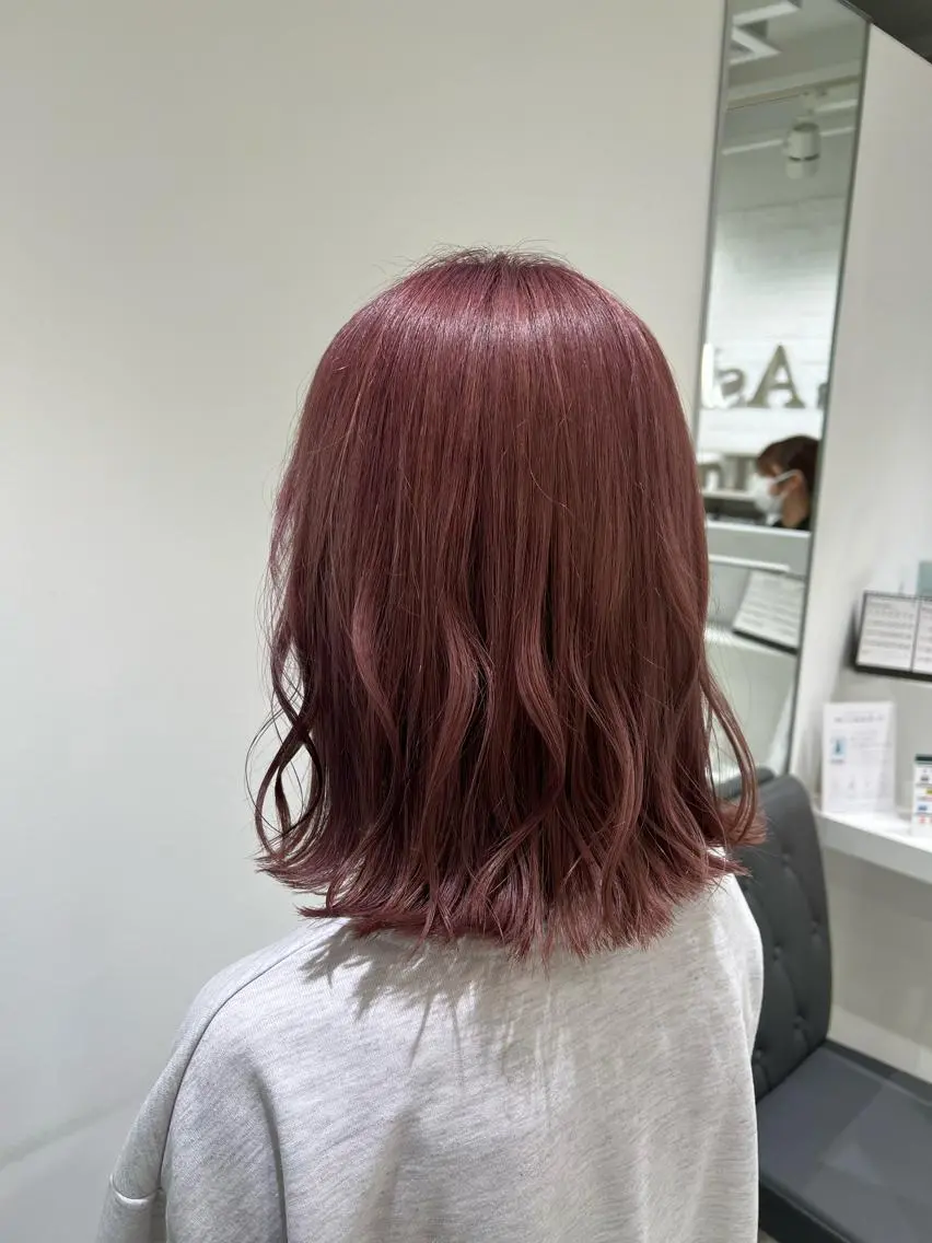 ミディアム カラー ブリーチ 透明感カラー ピンクカラー ヘアカラー トリートメント 【暖色カラー特化】 中山由梨のヘアスタイル