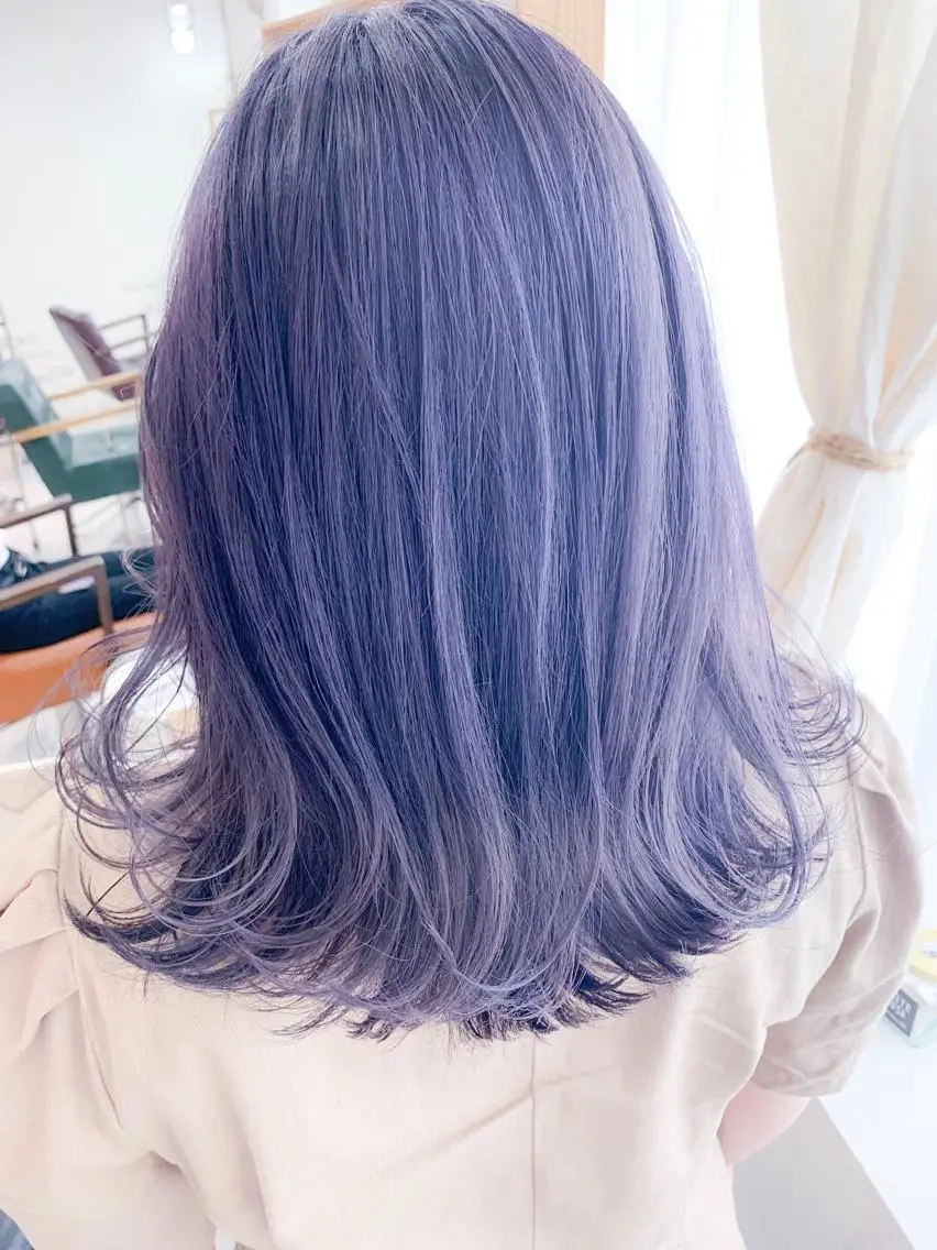 ミディアム カラー アディクシーカラー ブリーチ ブルーカラー ブルーラベンダー 透明感カラー ヘアカラー エクステ BOX mico.のヘアスタイル