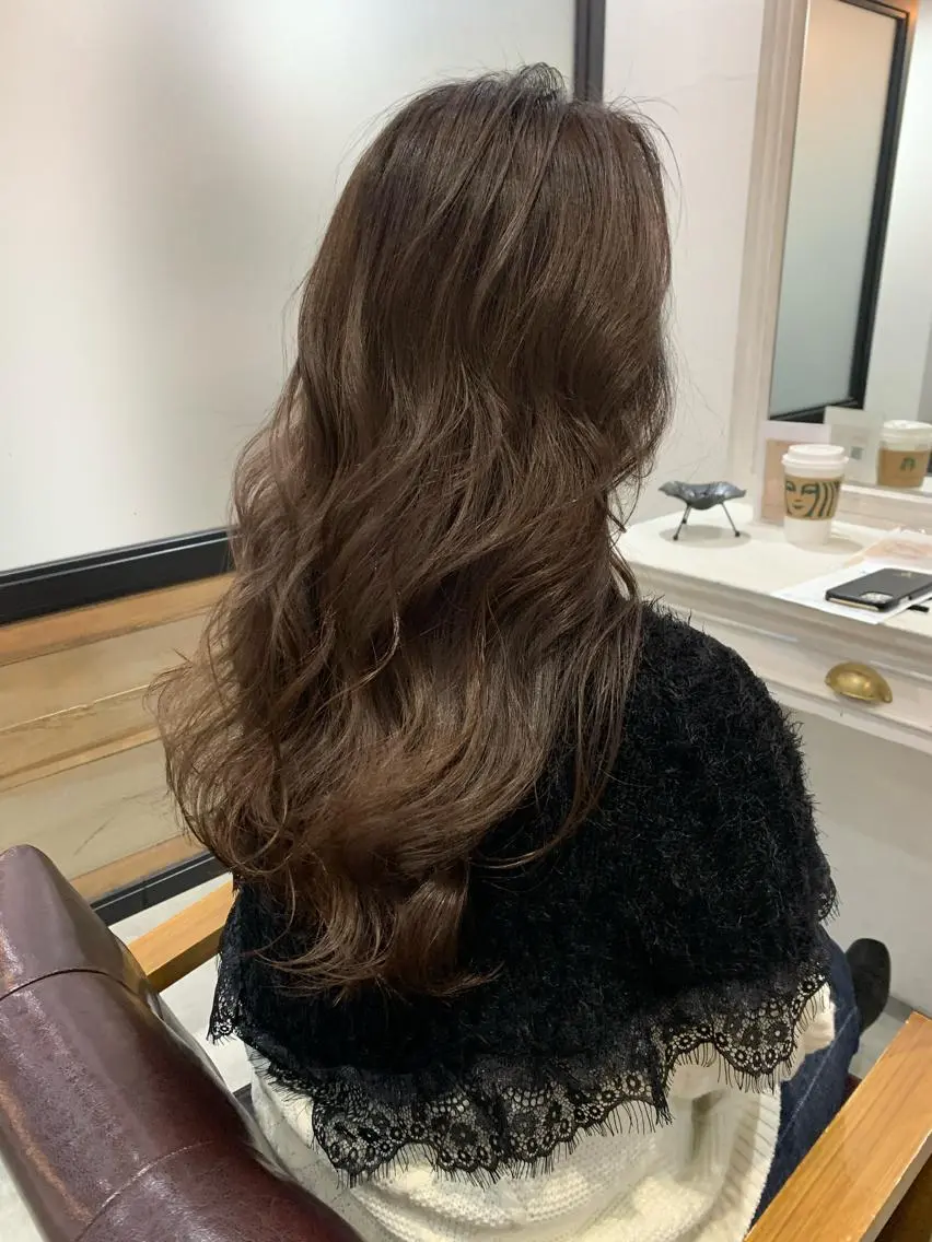 ロング カラー ヘアアレンジ イルミナカラー カット ヘアカラー トリートメント kei🤎ベージュ /透明感カラー/博多のヘアスタイル