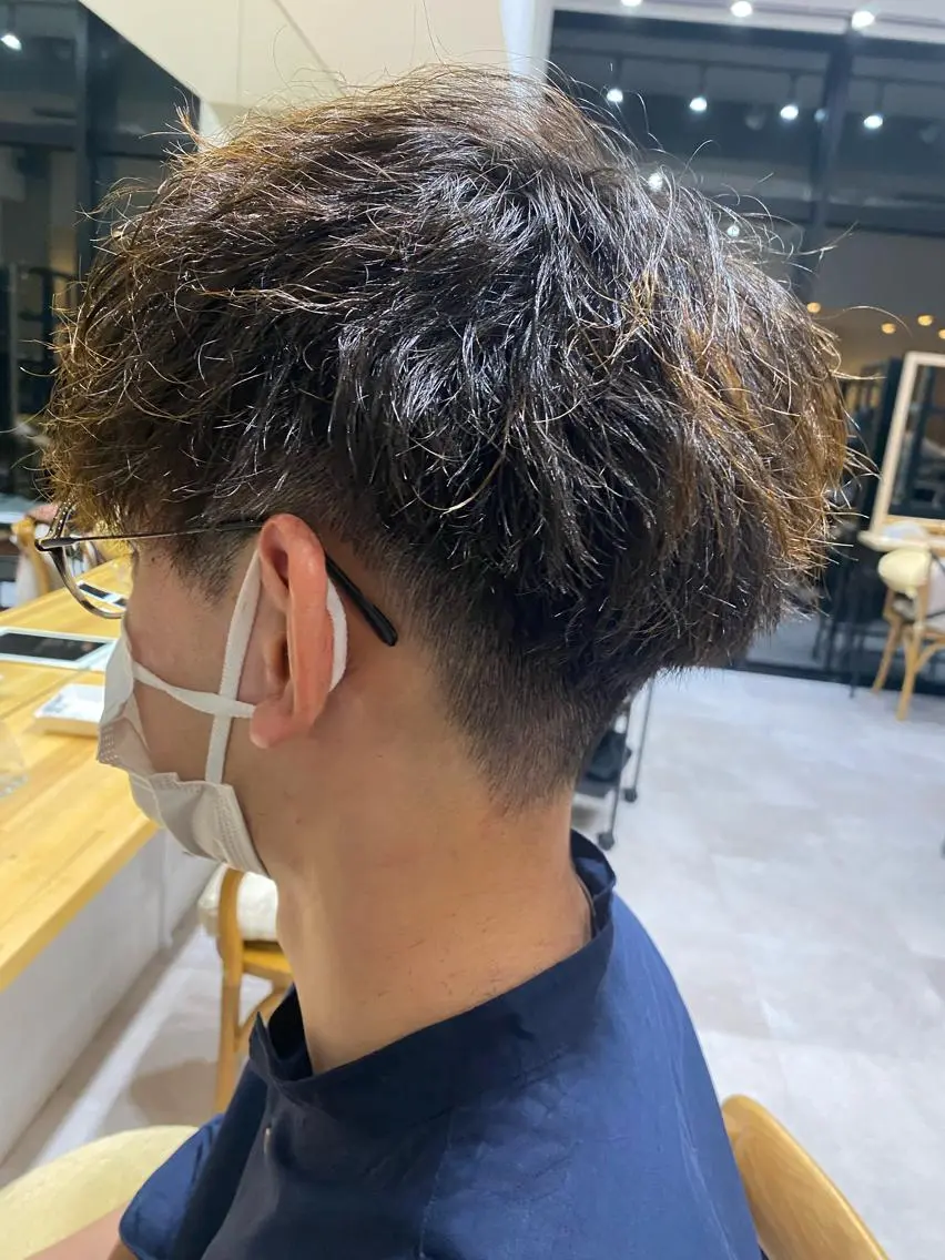 パーマ メンズ カット パーマ トリートメント 似合う髪型見つけます AYAKAのヘアスタイル