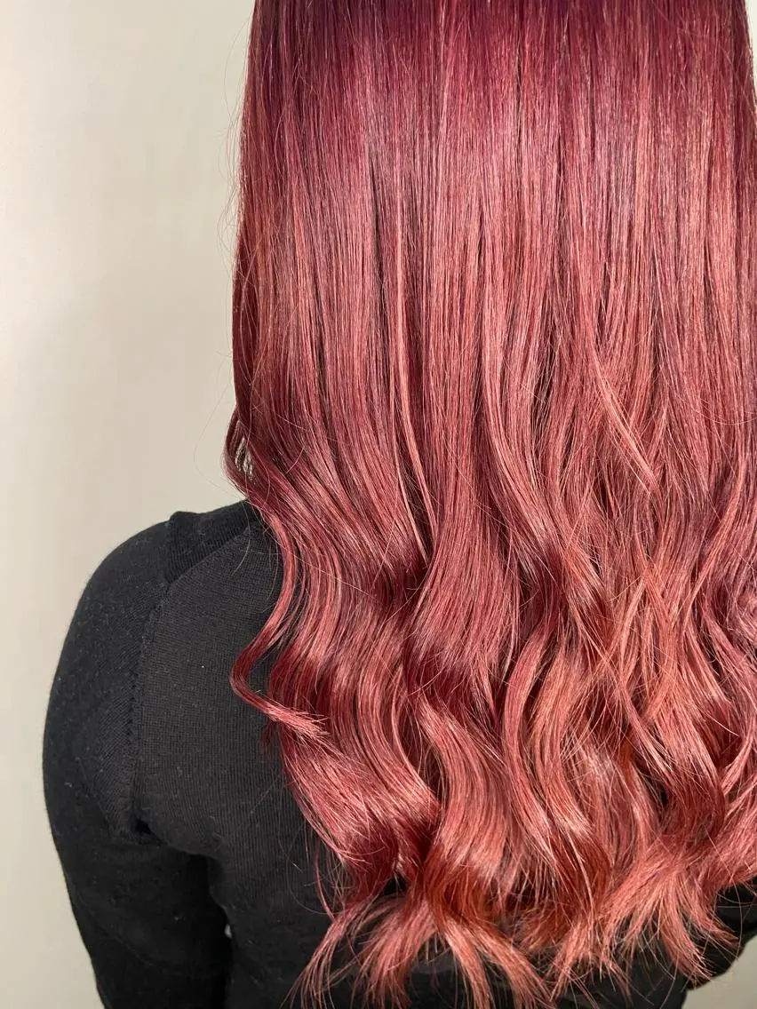 ロング 吉村 夏椰のヘアスタイル